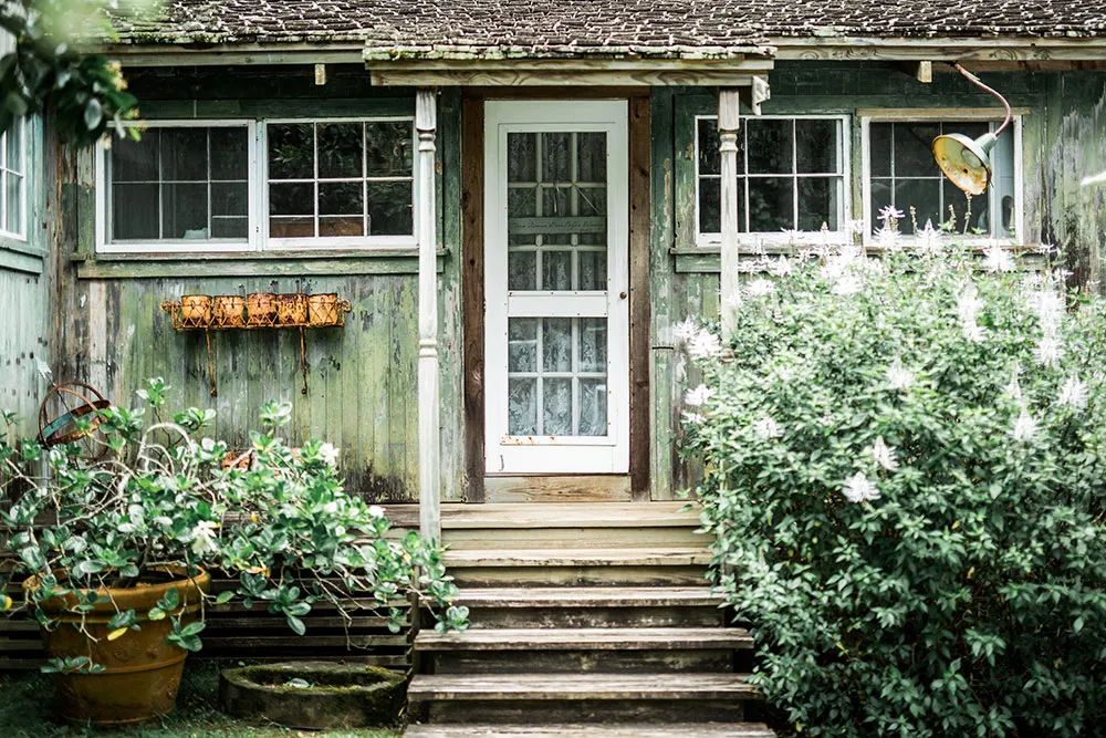 Photo by Enmuse Photography. theweddingnotebook.com