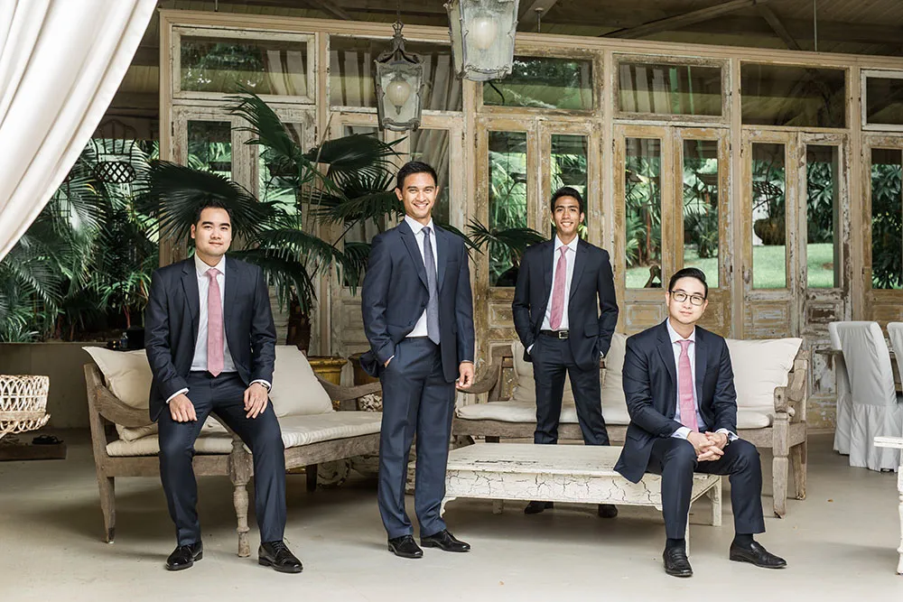 Photo by Enmuse Photography. theweddingnotebook.com