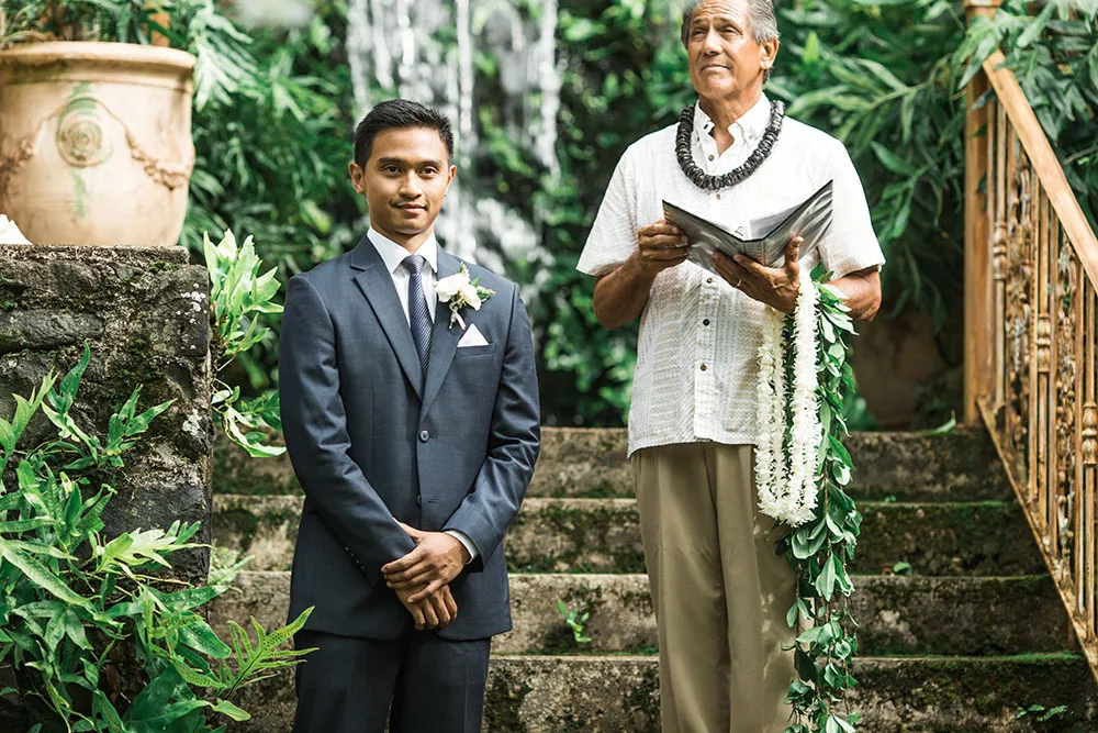 Photo by Enmuse Photography. theweddingnotebook.com