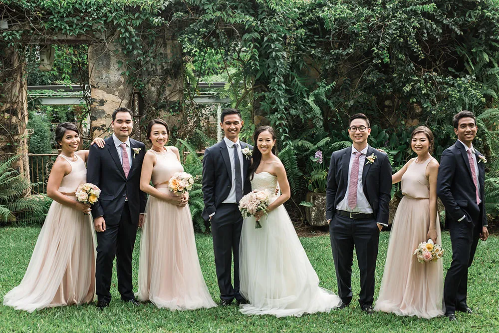 Photo by Enmuse Photography. theweddingnotebook.com