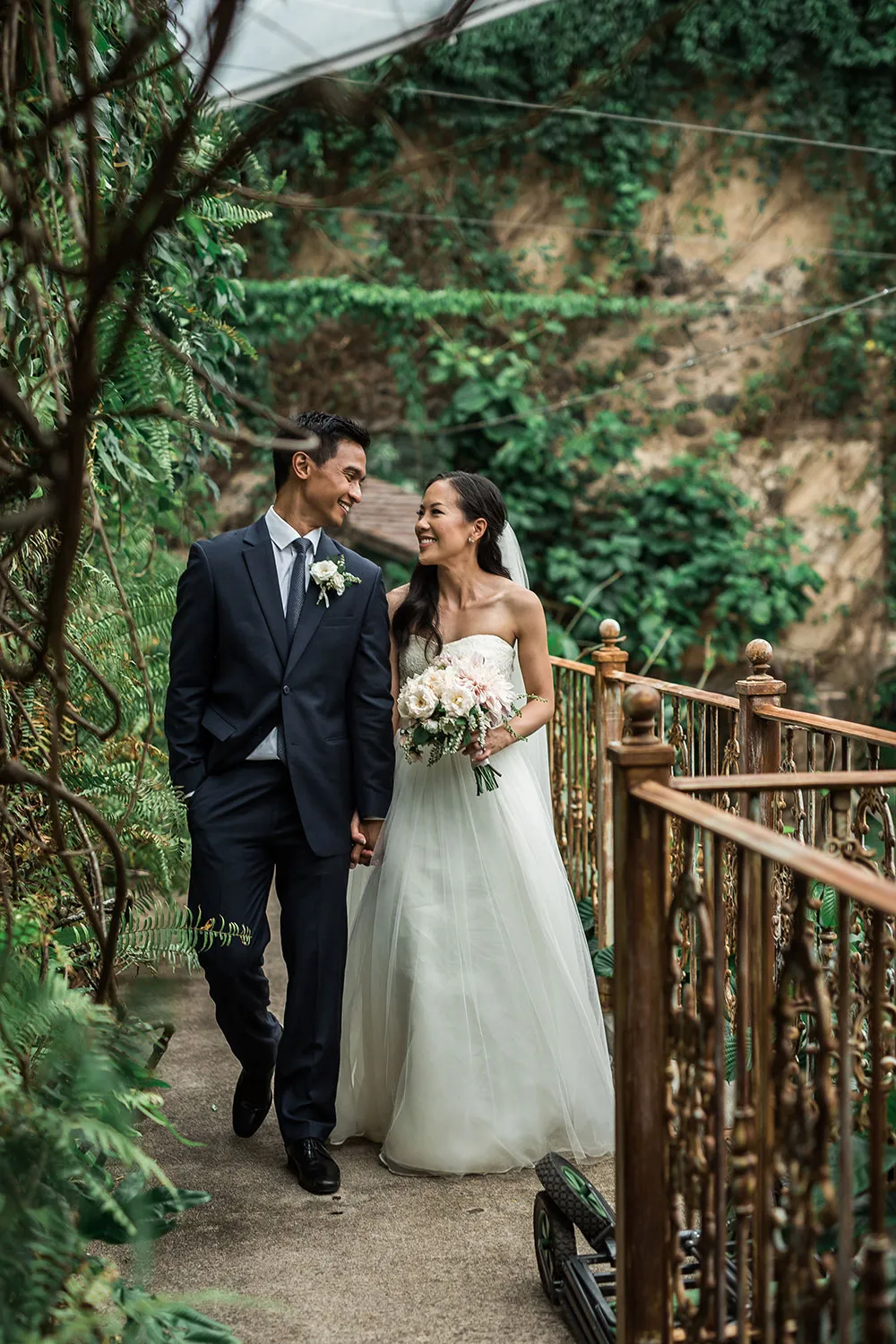 Photo by Enmuse Photography. theweddingnotebook.com