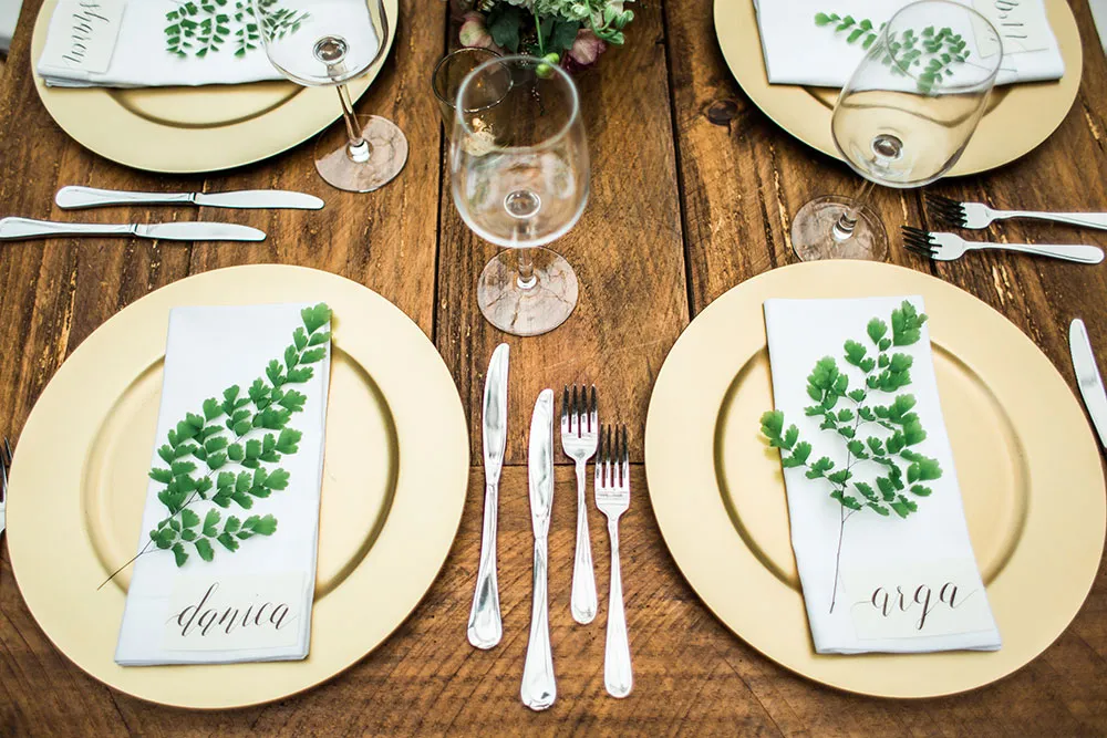 Photo by Enmuse Photography. theweddingnotebook.com