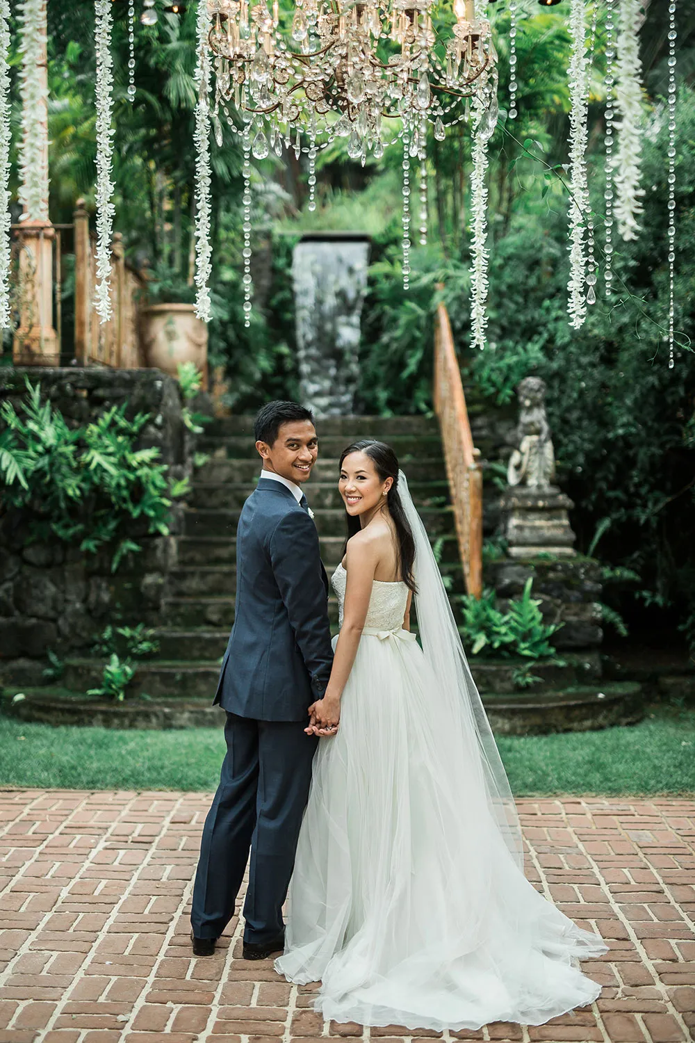 Photo by Enmuse Photography. theweddingnotebook.com