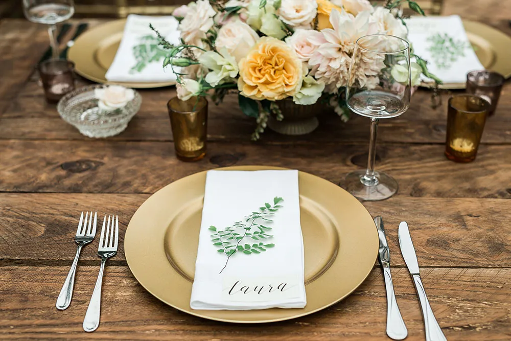 Photo by Enmuse Photography. theweddingnotebook.com