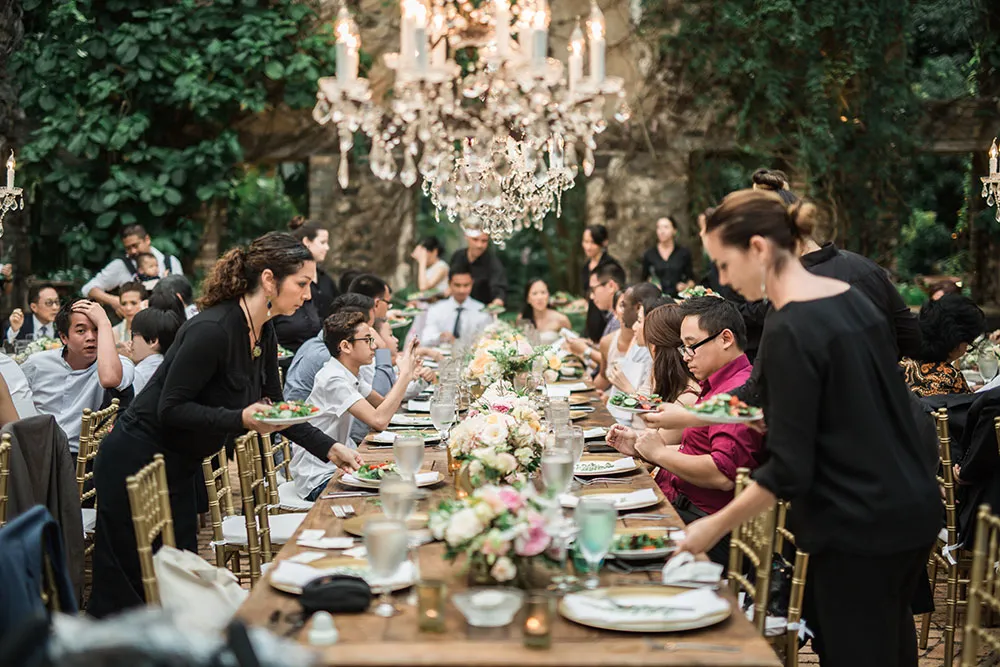 Photo by Enmuse Photography. theweddingnotebook.com