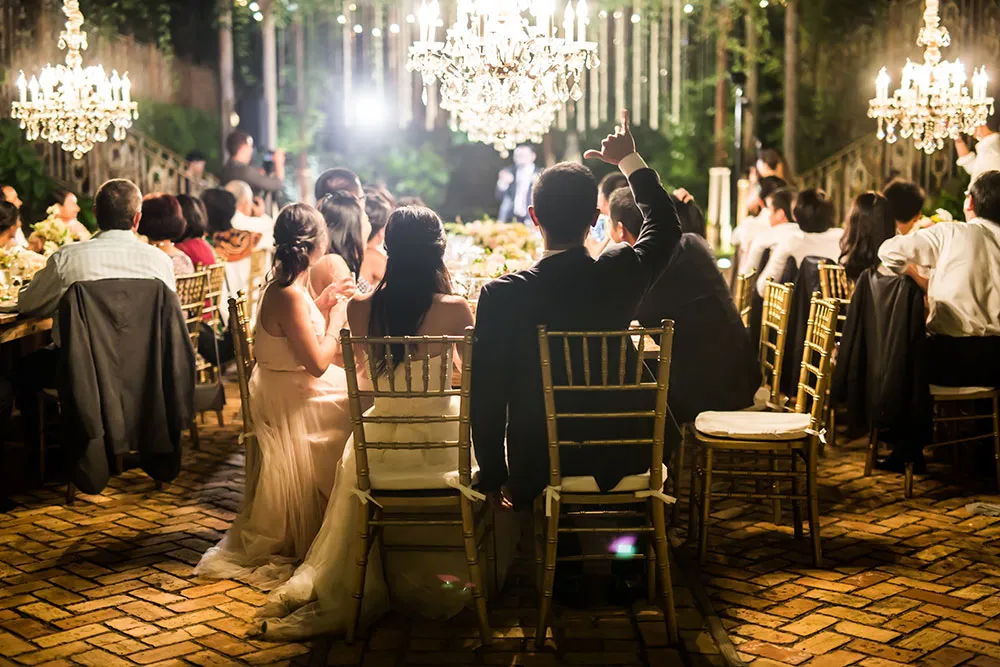 Photo by Enmuse Photography. theweddingnotebook.com