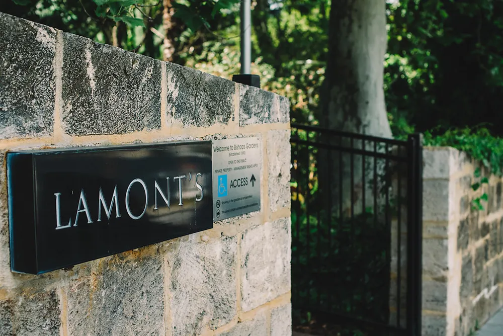 Dennis Yap Photography. theweddingnotebook.com