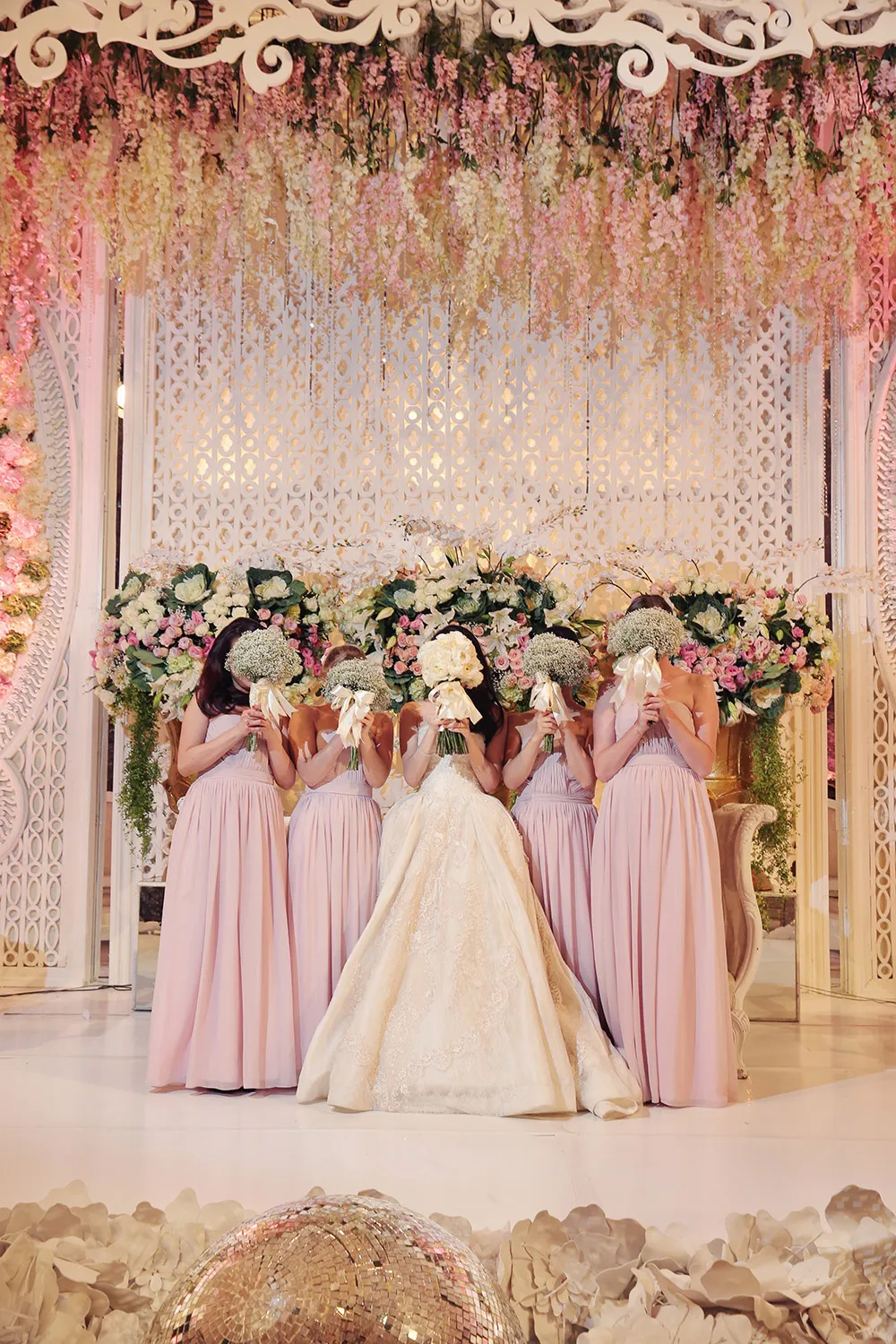 Photo by Axioo. theweddingnotebook.com