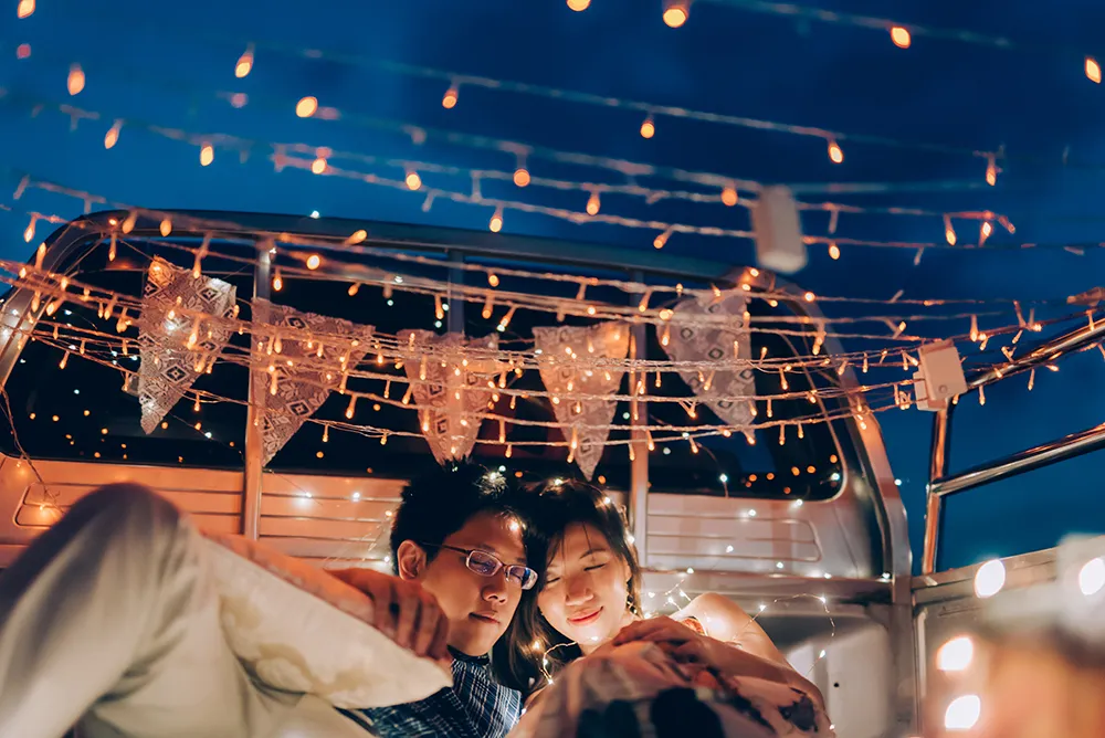 Photo by Multifolds Photography. theweddingnotebook.com