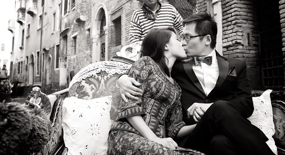 Rossini Photography. theweddingnotebook.com