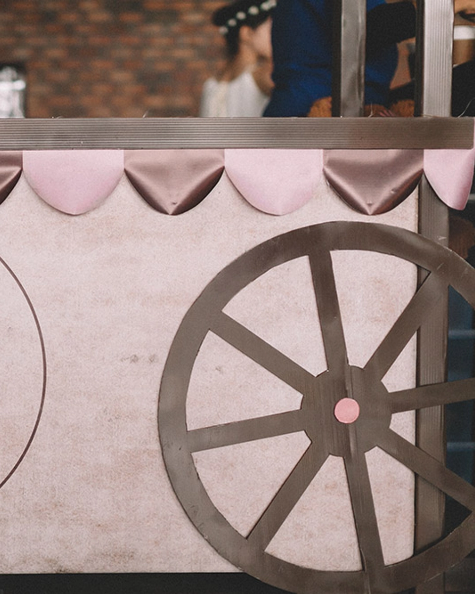 Pink And Brown Baskin-Robbins Themed Wedding