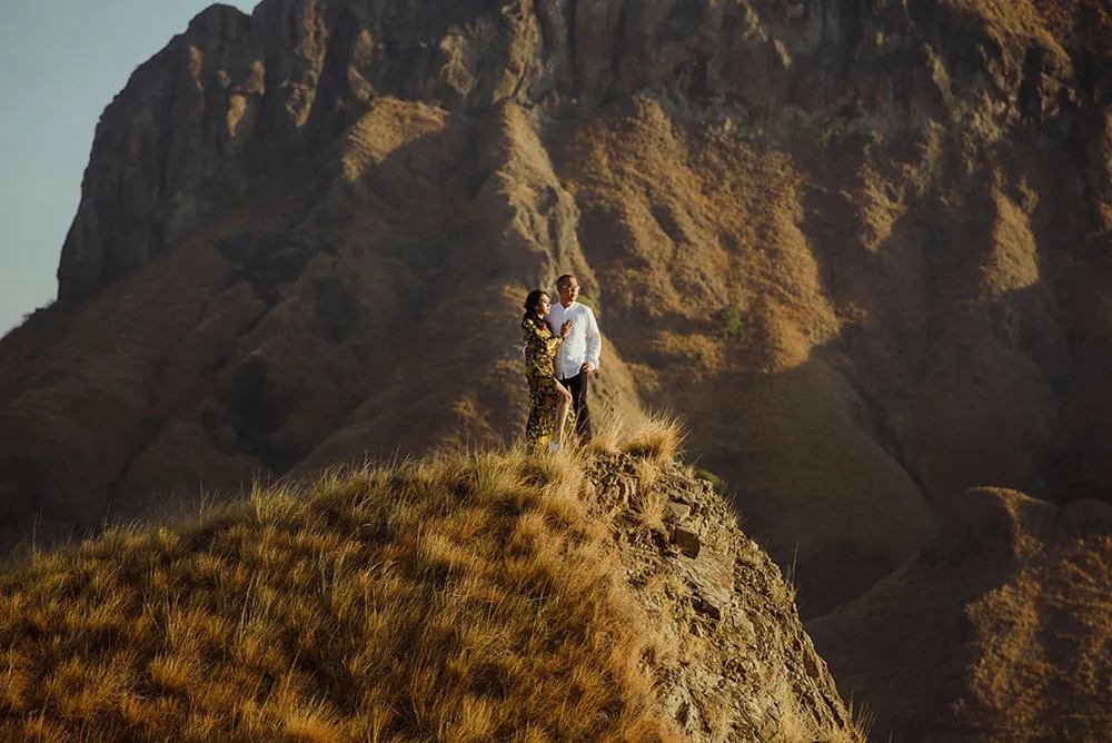 Photo by Gusde Photography. p://theweddingnotebook.com