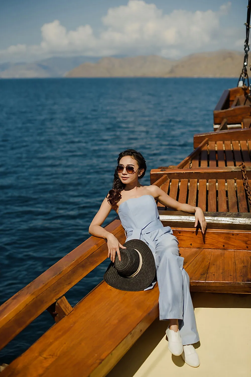 Photo by Gusde Photography. p://theweddingnotebook.com