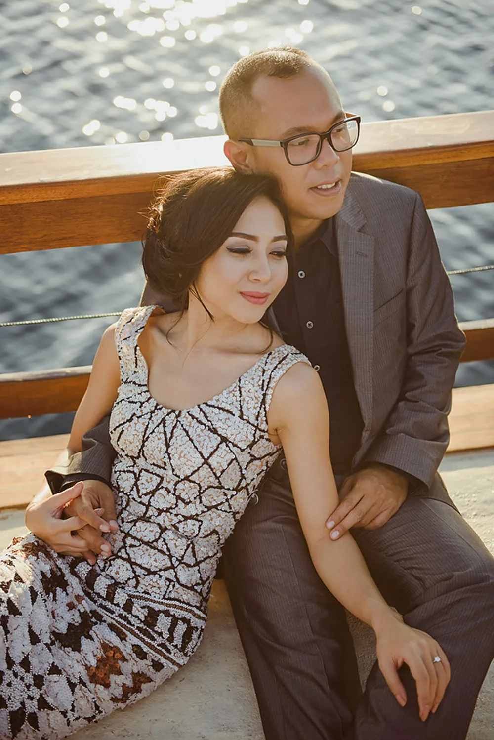 Photo by Gusde Photography. p://theweddingnotebook.com