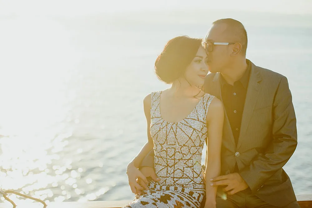 Photo by Gusde Photography. p://theweddingnotebook.com