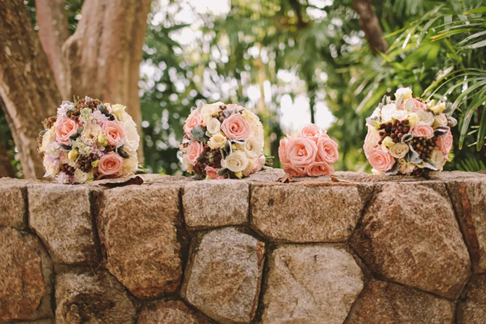 Photos by Cloud9 Imagery. theweddingnotebook.com