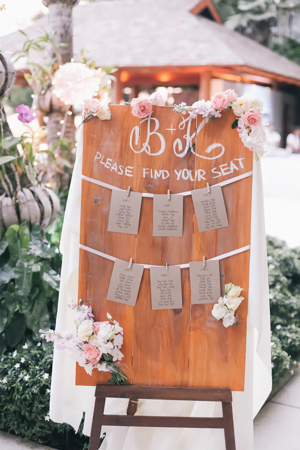 Photos by Cloud9 Imagery. theweddingnotebook.com