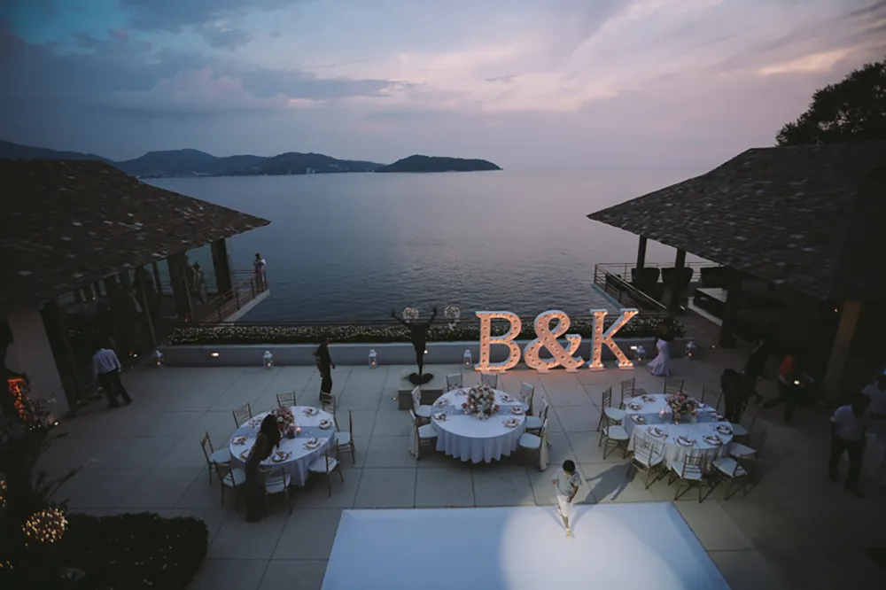 Photos by Cloud9 Imagery. theweddingnotebook.com