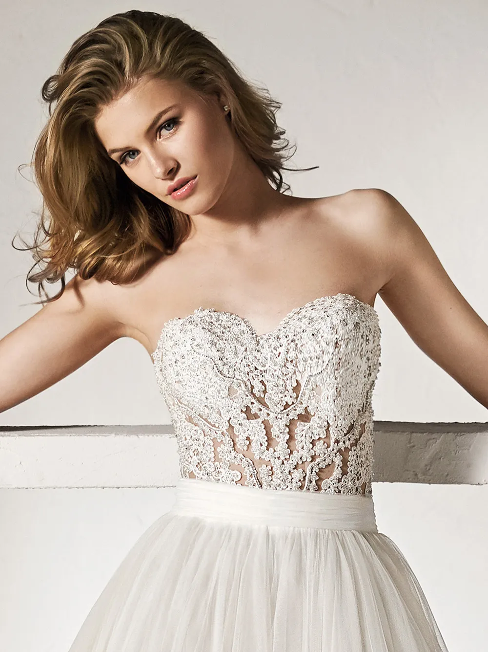 Ximela - Pronovias 2018 Bridal Collection. theweddingnotebook.com