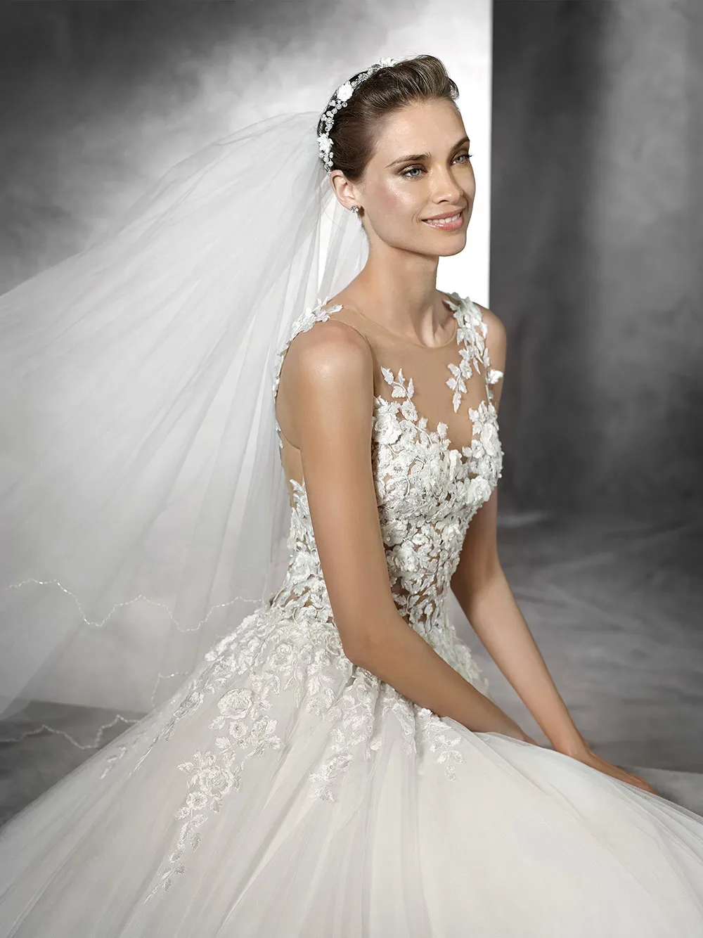 Taciana - Pronovias 2018 Bridal Collection. theweddingnotebook.com