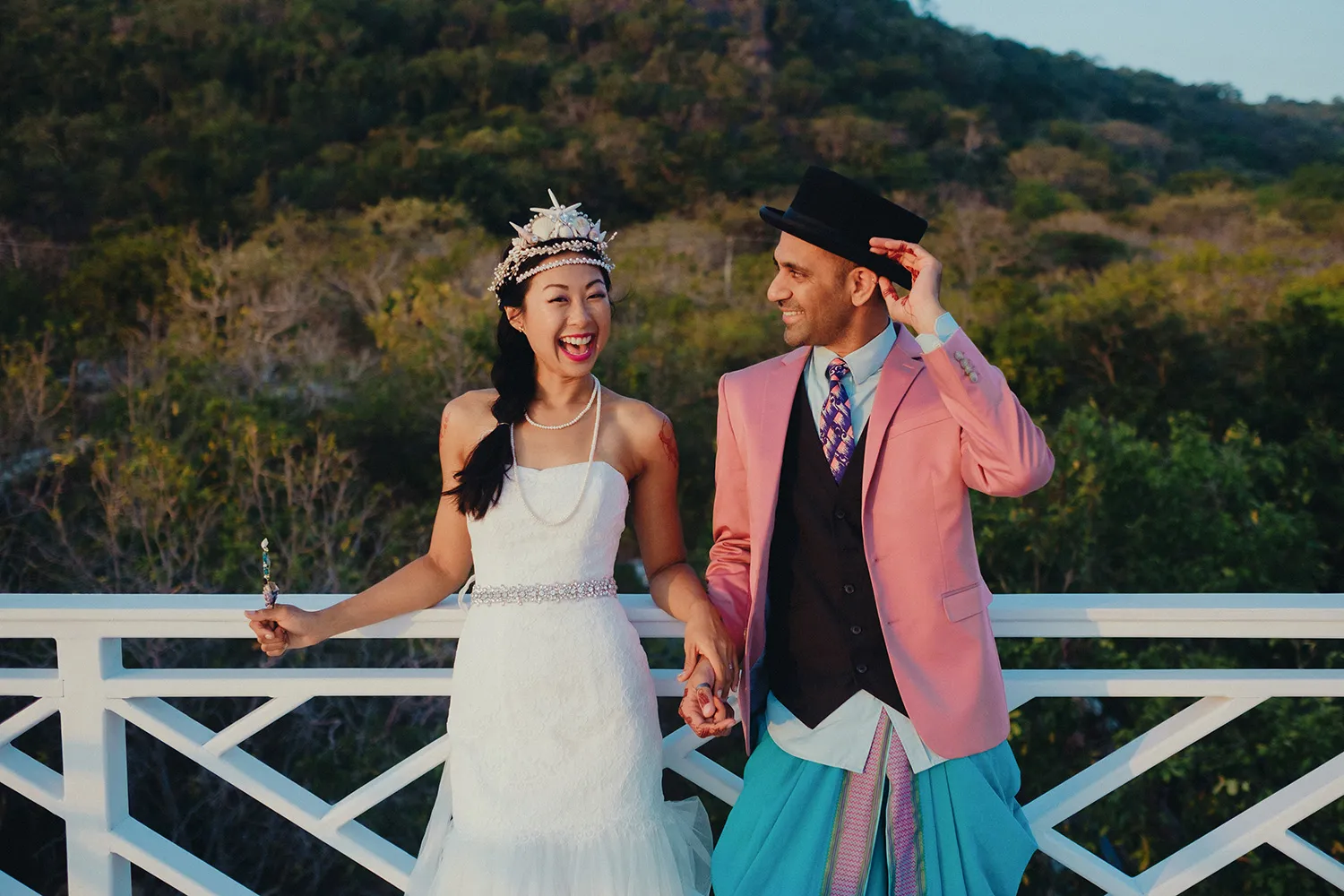 Funkydali Photography. theweddingnotebook.com