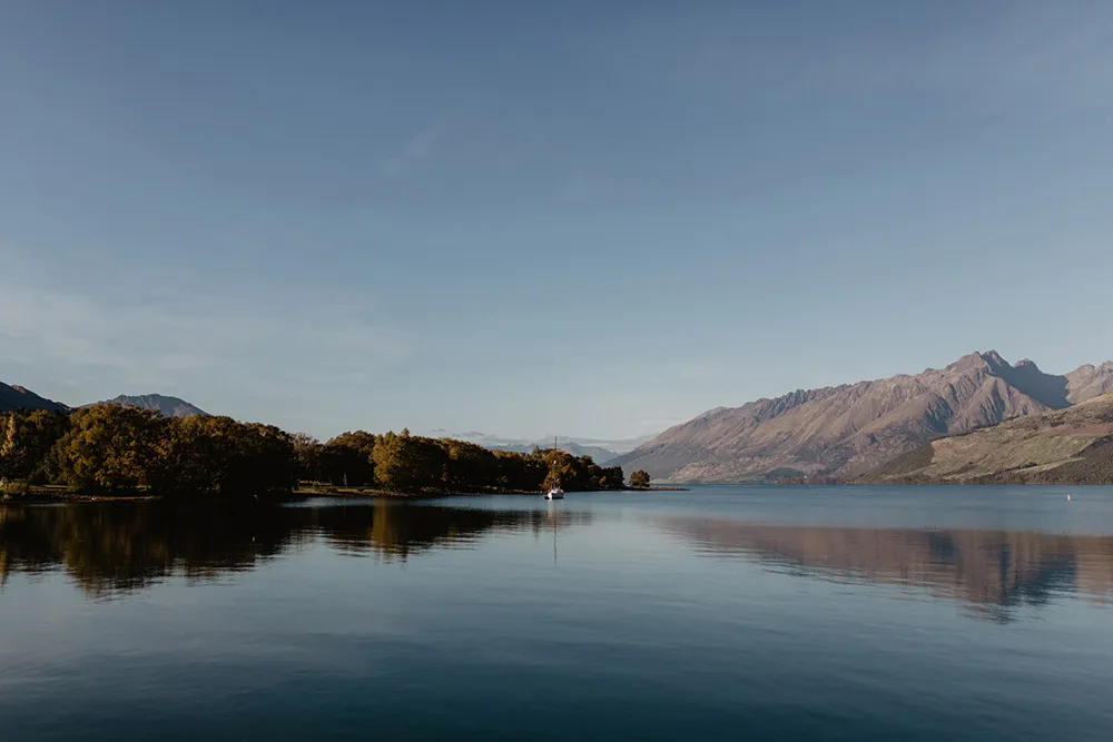 Photo by Fire, Wood & Earth. theweddingnotebook.com