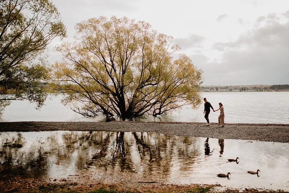 Photo by Fire, Wood & Earth. theweddingnotebook.com