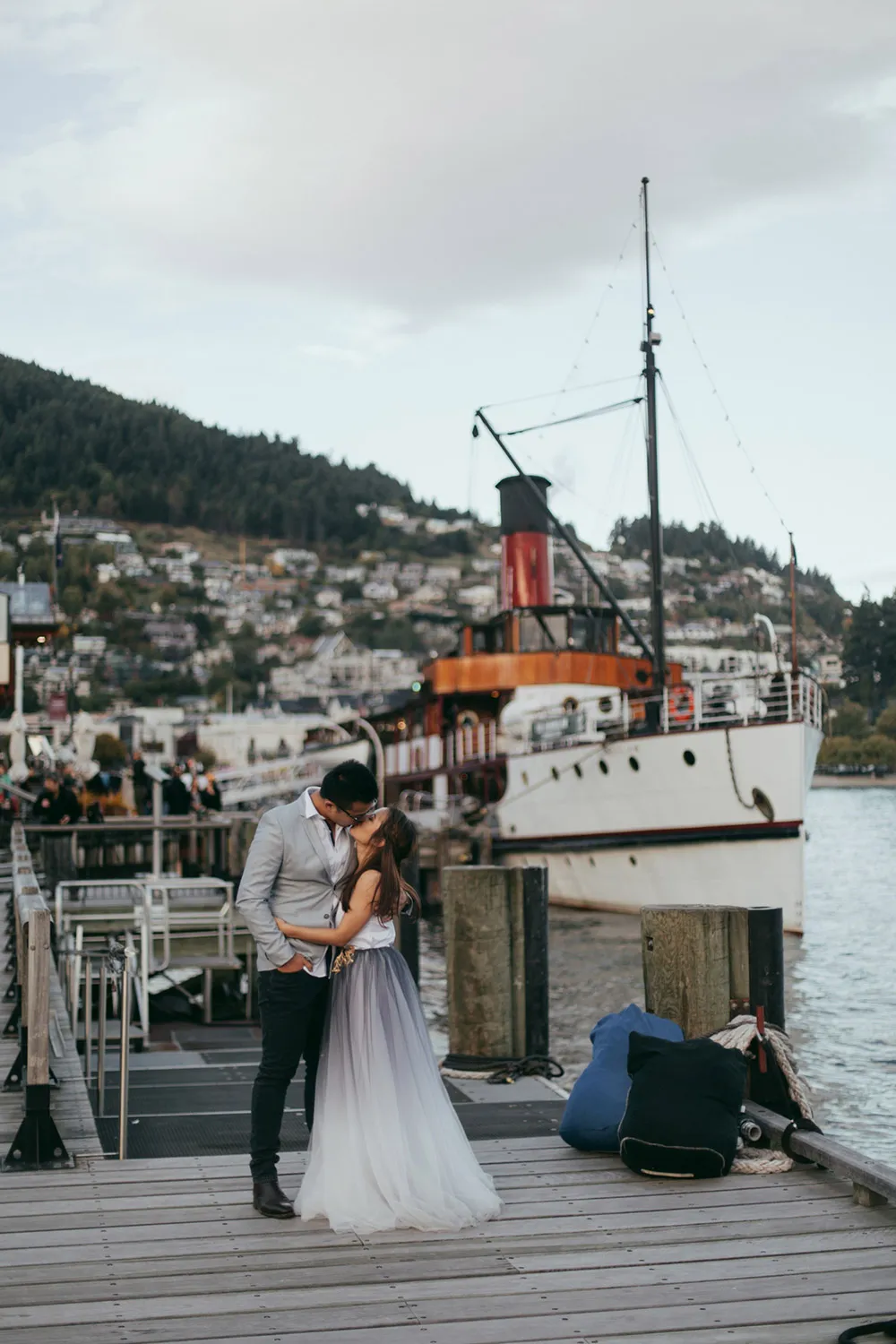 Photo by Fire, Wood & Earth. theweddingnotebook.com