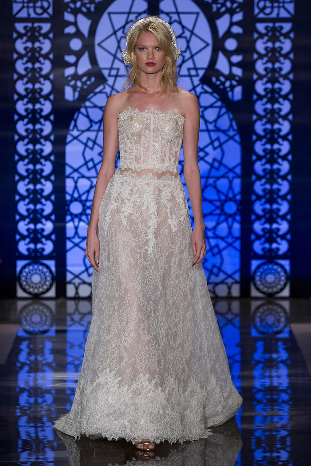 Reem Acra Fall 2016 Bridal Collection. theweddingnotebook.com