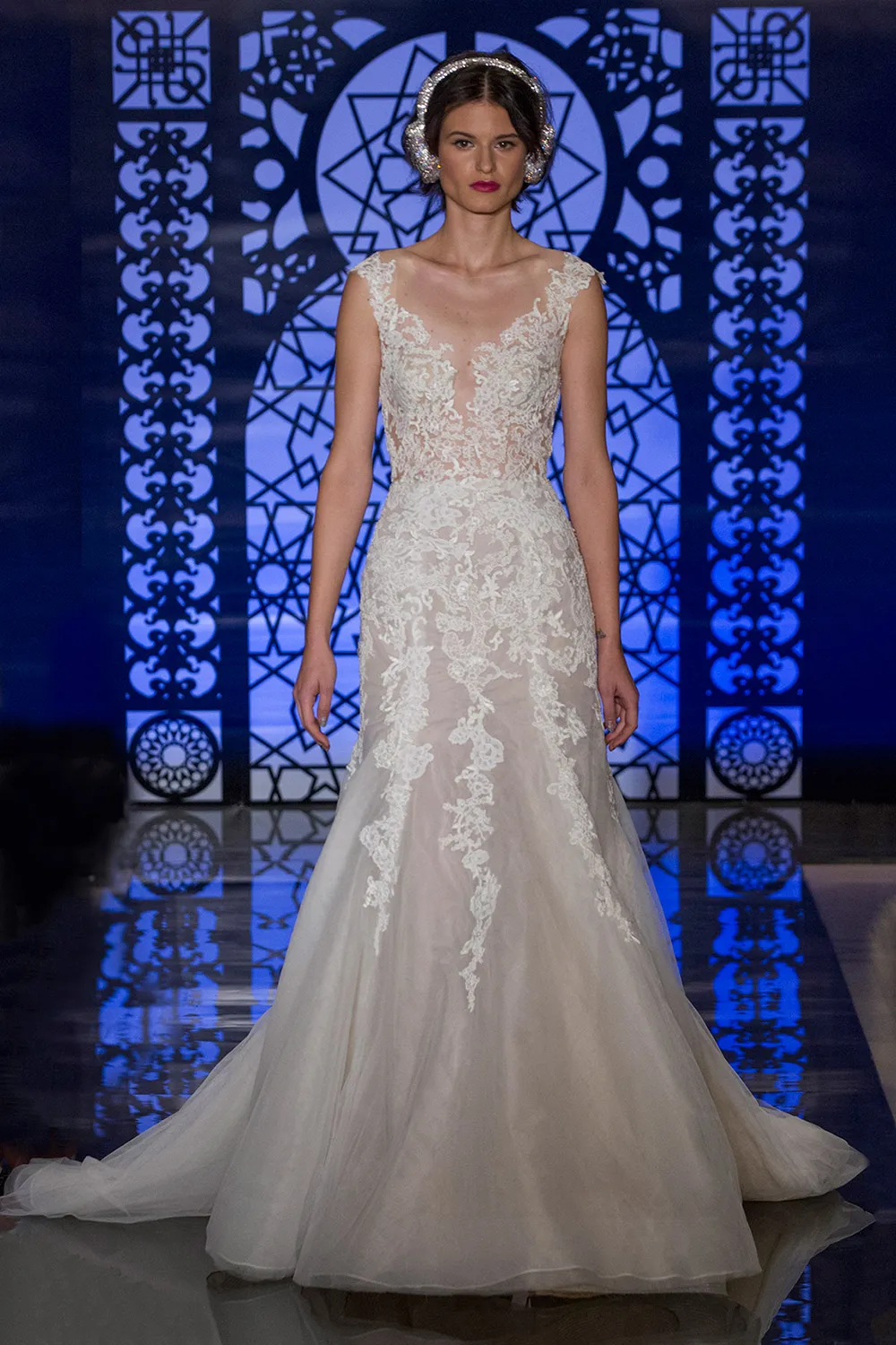 Reem Acra Fall 2016 Bridal Collection. theweddingnotebook.com