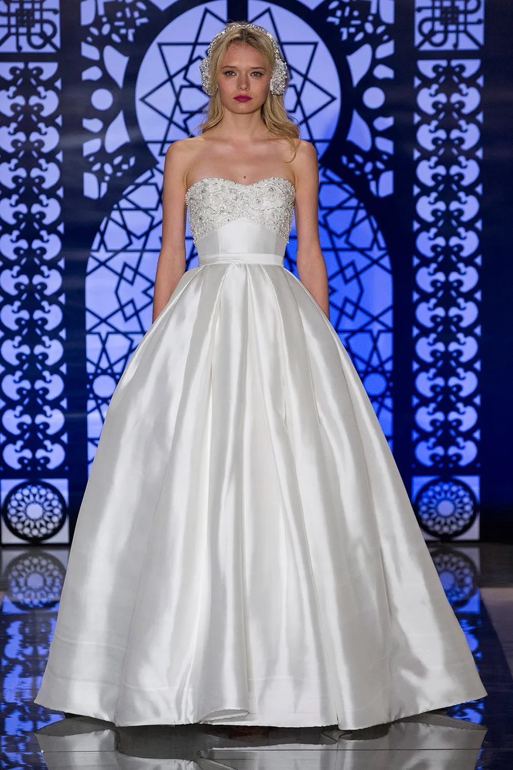 Reem Acra Fall 2016 Bridal Collection. theweddingnotebook.com