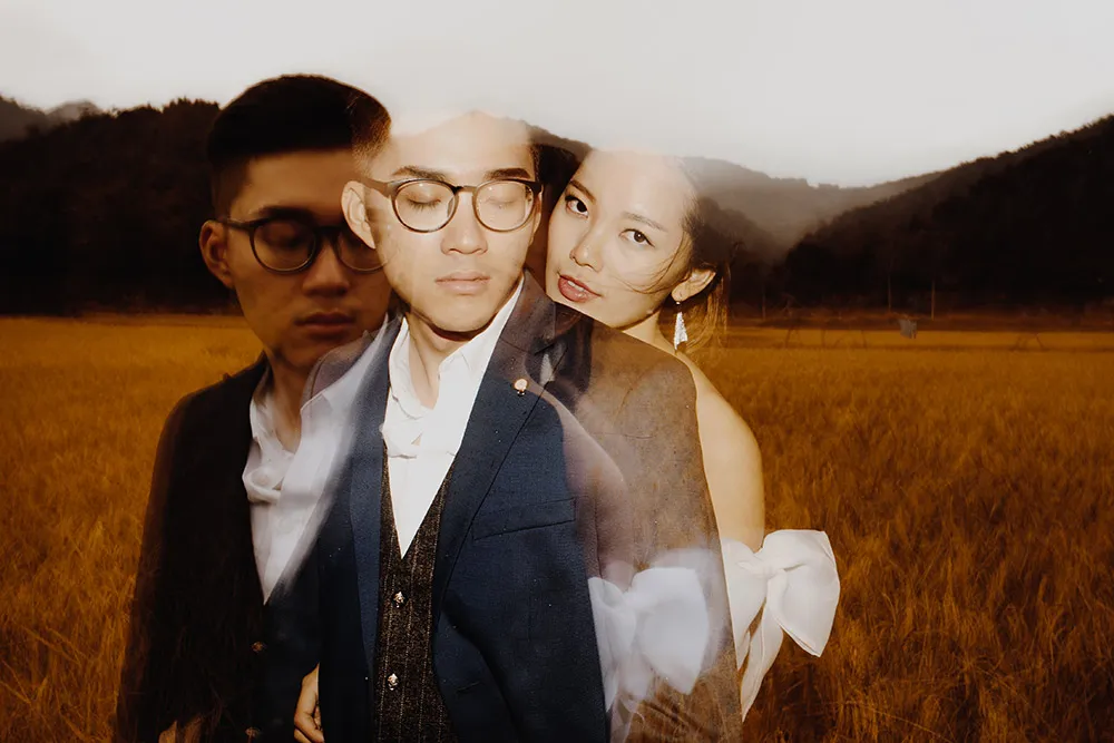 Photo by White Studio. theweddingnotebook.com