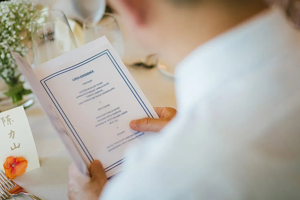 Photo by Studiokel Photography. theweddingnotebook.com