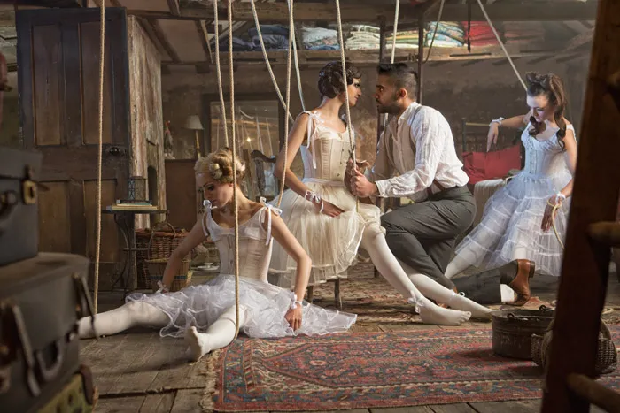 Art Direction and Photo by VIVIDA Photo & Video. theweddingnotebook.com