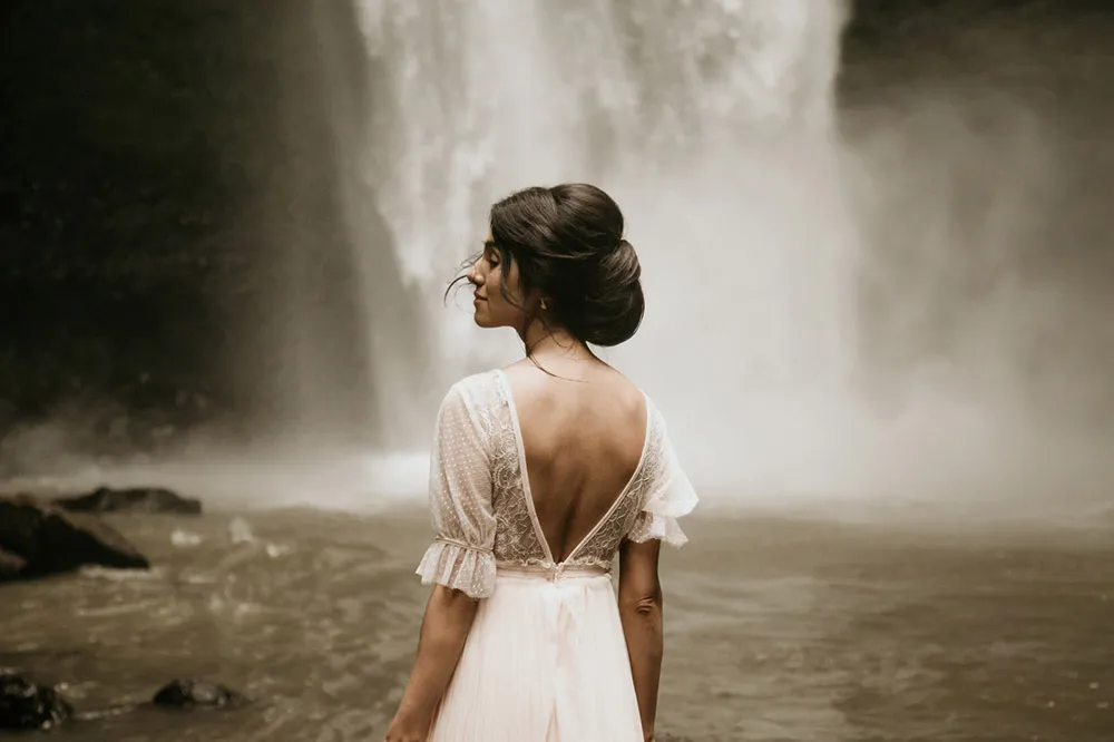 Photo by Fire Wood and Earth. theweddingnotebook.com