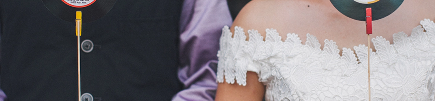 A Retro 1960s-Inspired Backyard Wedding