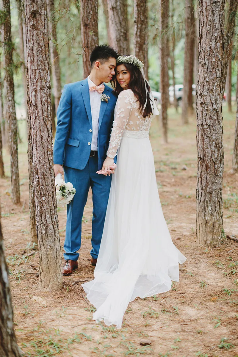 Photo by Jonathan Ong. theweddingnotebook.com