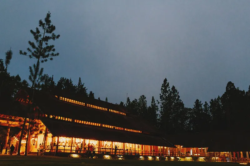 Photo by Jonathan Ong. theweddingnotebook.com