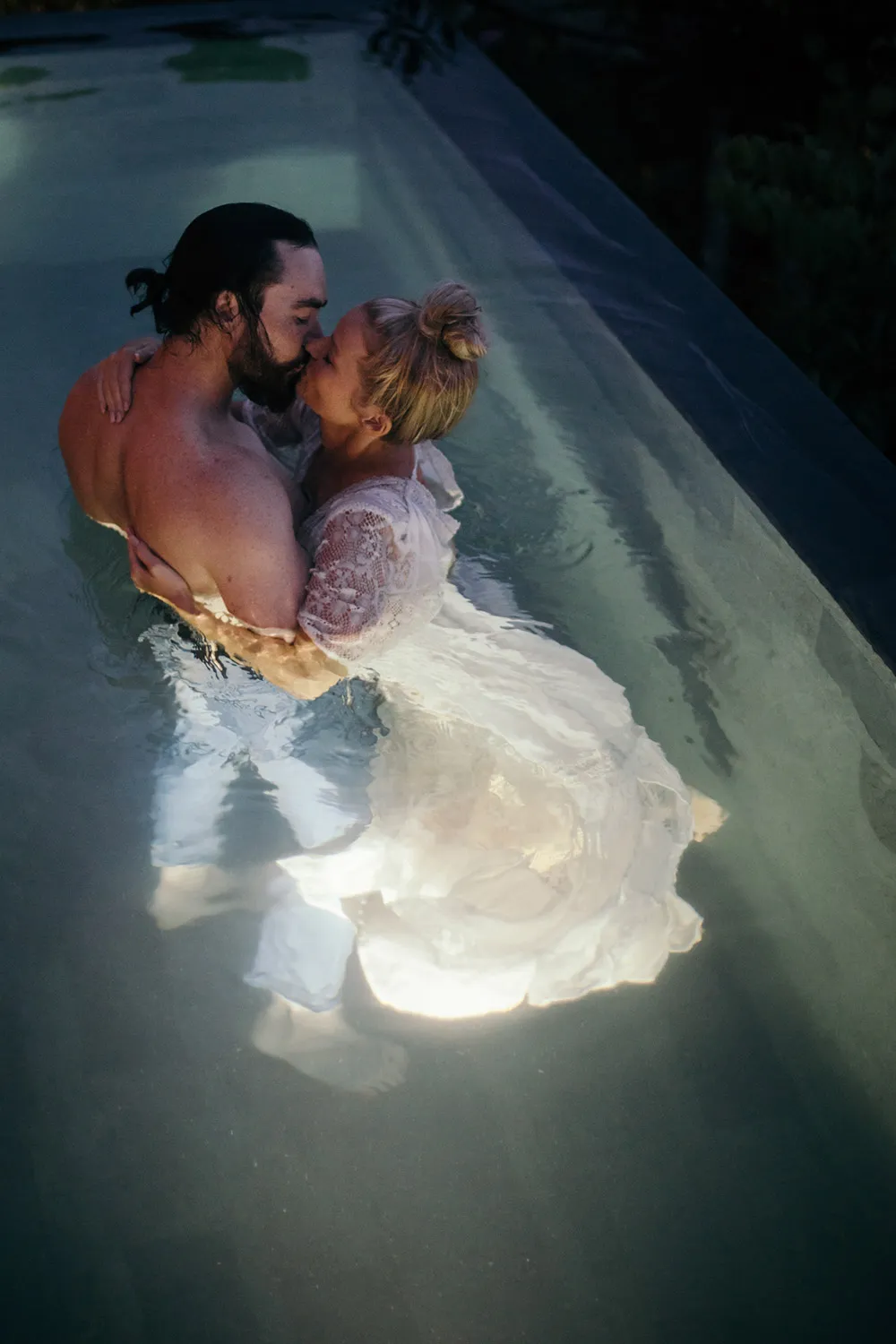 Photo by Fire Wood and Earth. theweddingnotebook.com