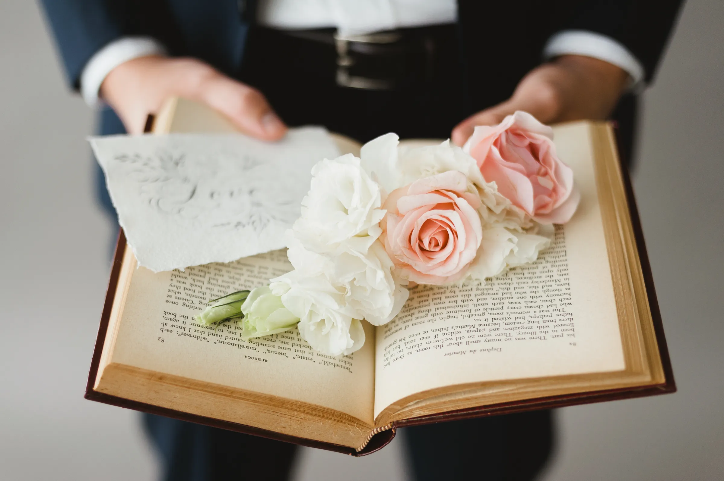 Photo by Inlight photos. theweddingnotebook.com