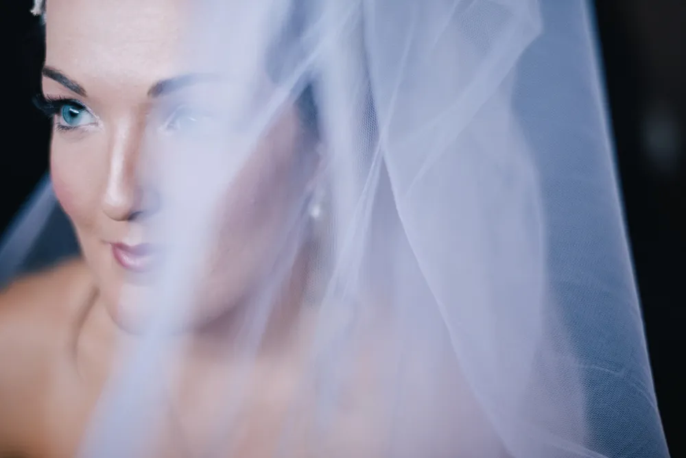 Photo by Ben Yew Photography. theweddingnotebook.com