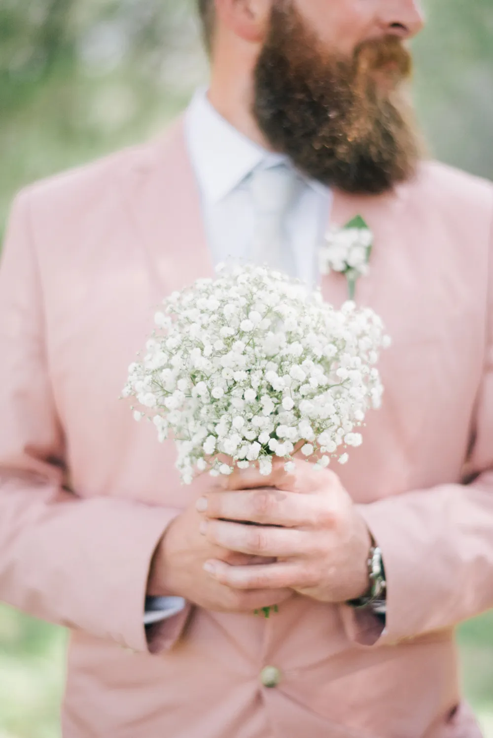 Photo by Ben Yew Photography. theweddingnotebook.com