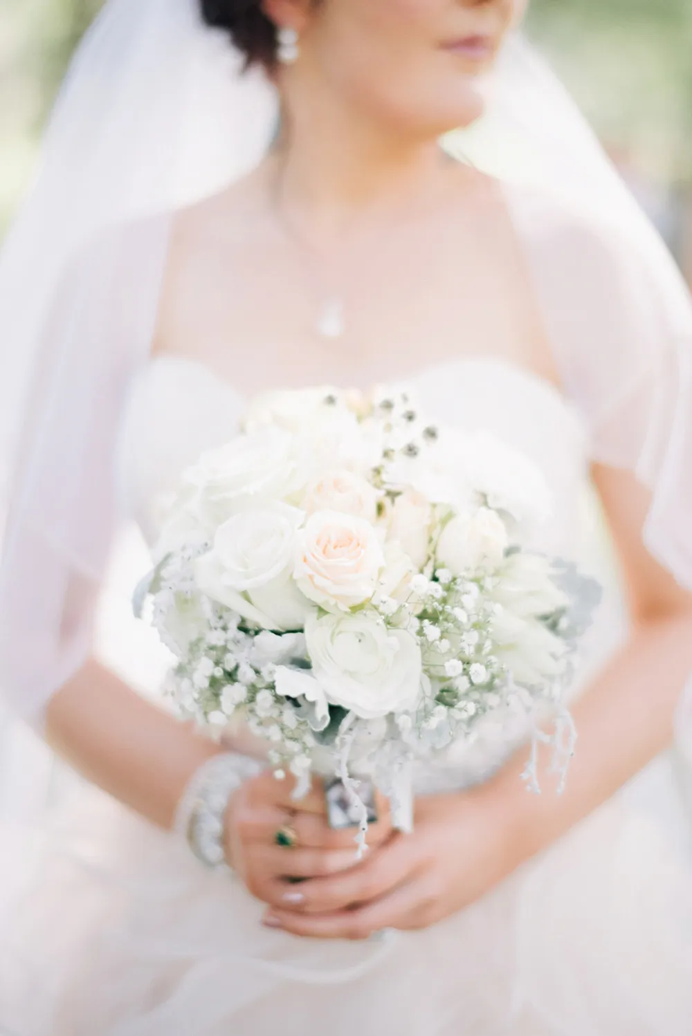 Photo by Ben Yew Photography. theweddingnotebook.com