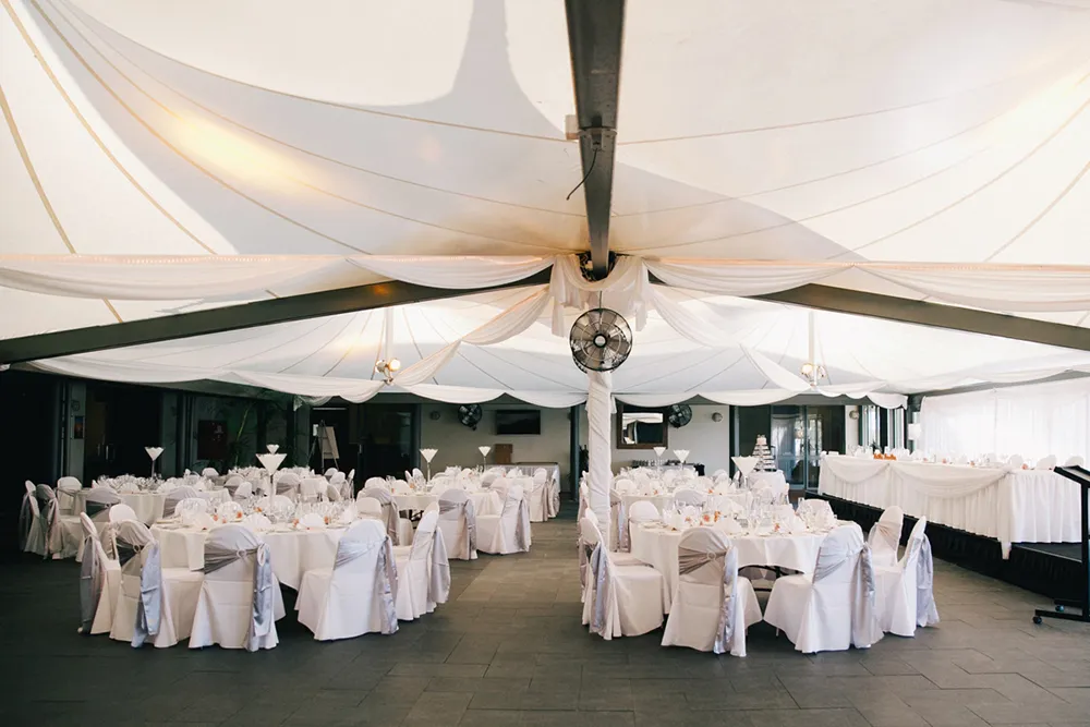 Photo by Ben Yew Photography. theweddingnotebook.com