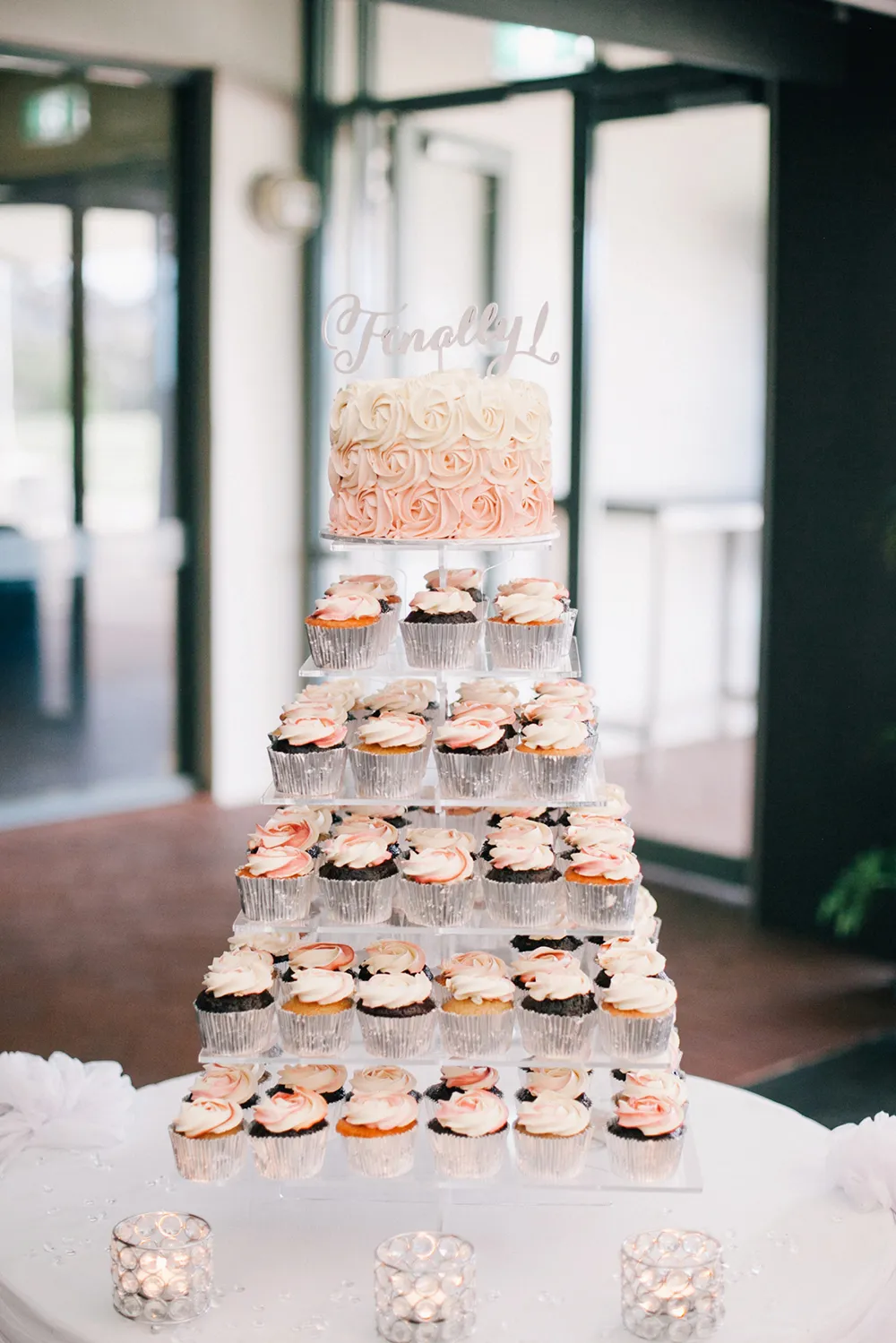 Photo by Ben Yew Photography. theweddingnotebook.com