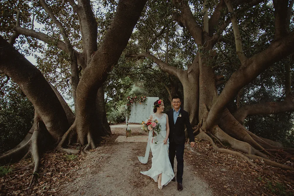 Photo by Wedding Gallery Studio. theweddingnotebook.com