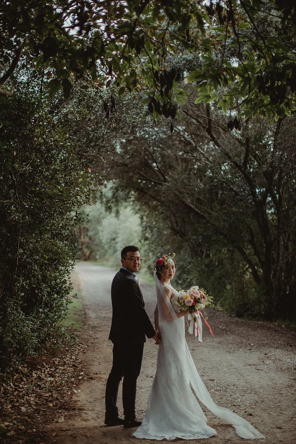 Photo by Wedding Gallery Studio. theweddingnotebook.com