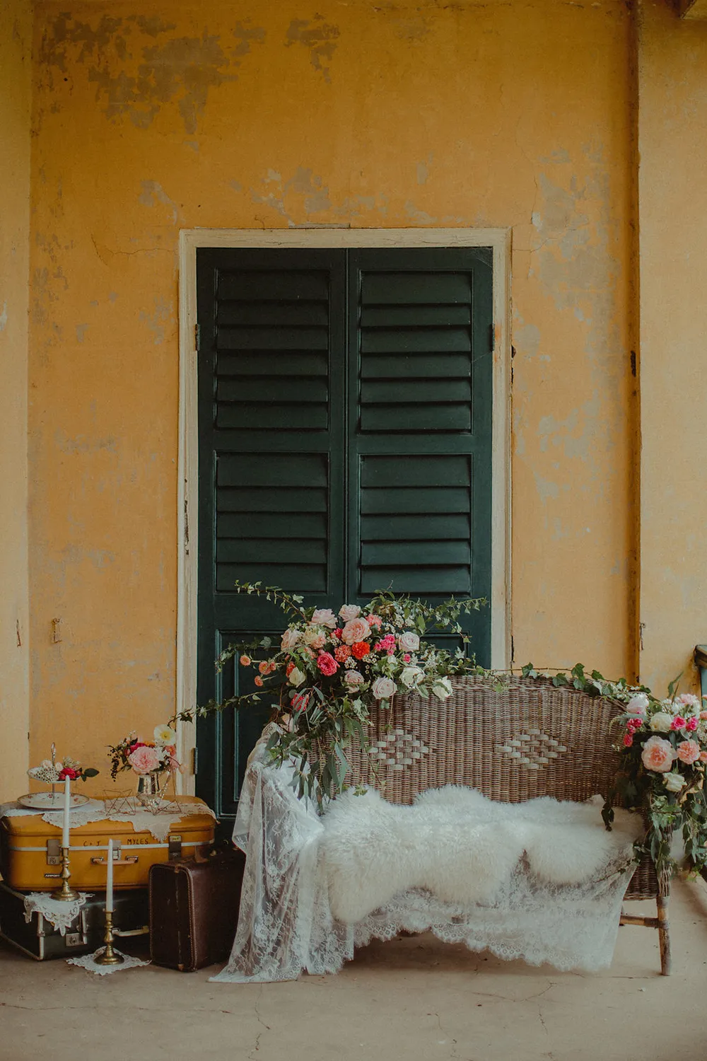 Photo by Wedding Gallery Studio. theweddingnotebook.com