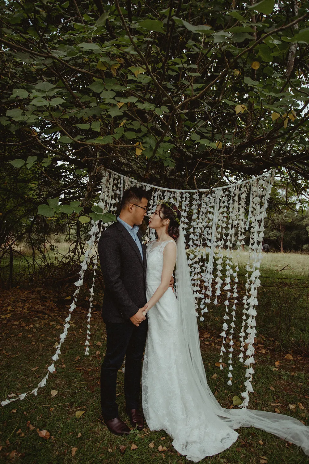 Photo by Wedding Gallery Studio. theweddingnotebook.com