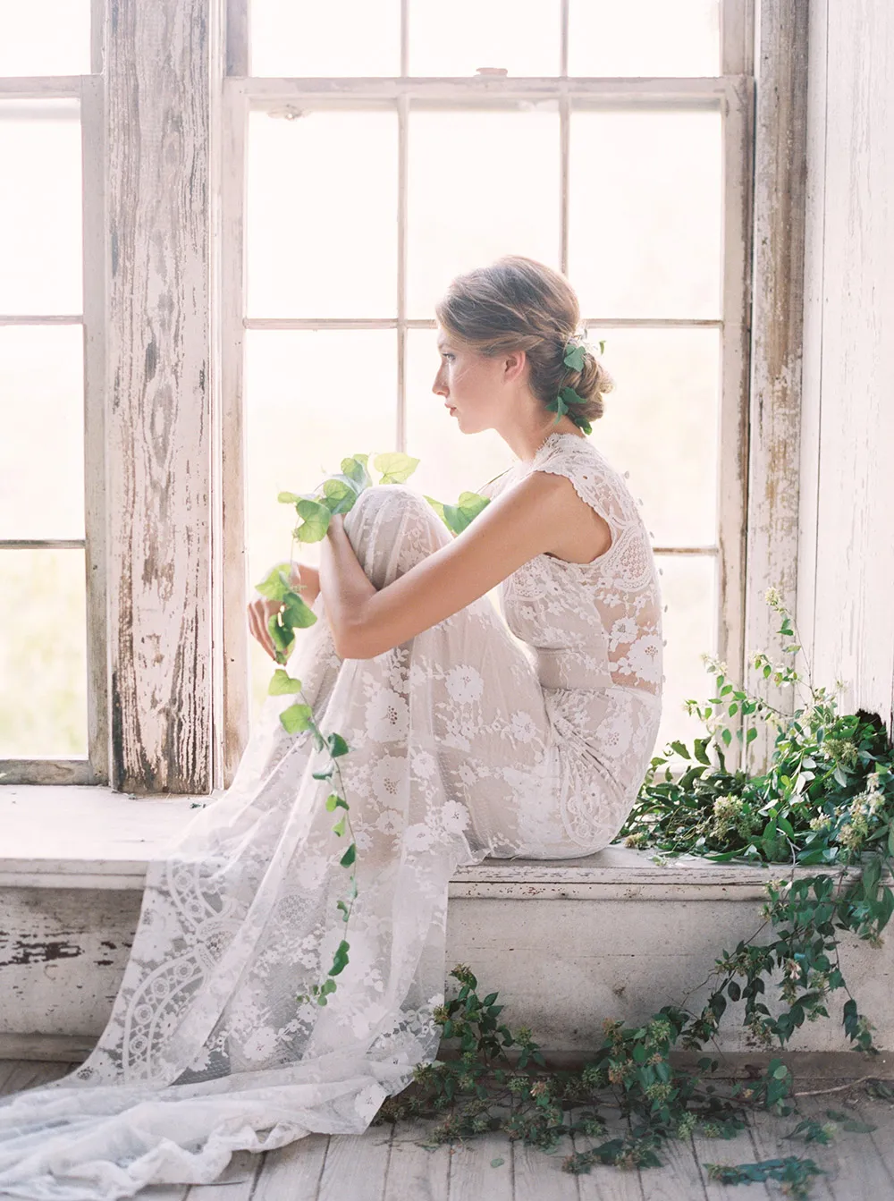 Cheyenne - Romantique 2016 Collection. theweddingnotebook.com